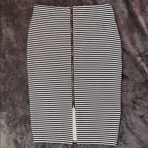 Navy and White Pencil Skirt With Gold Zipper